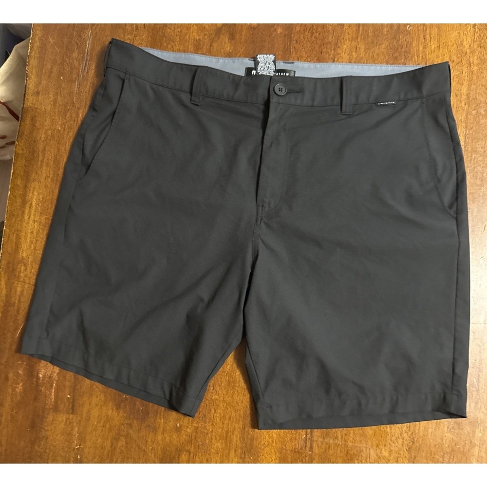 Travis Mathew Men's Flat-Front Stretch 10" Golf Shorts Black 38